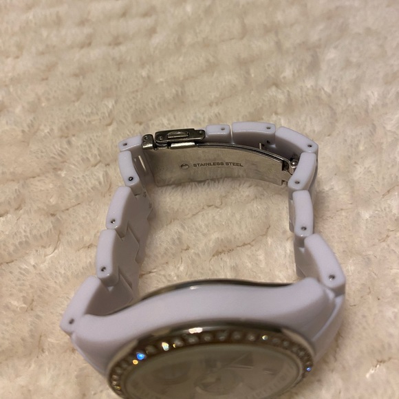 Fossil White Three Hand Ceramic Watch - Picture 7 of 7